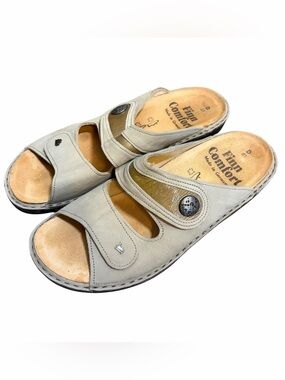 Finn Comfort Light Beige Leather Slip-On Sandals